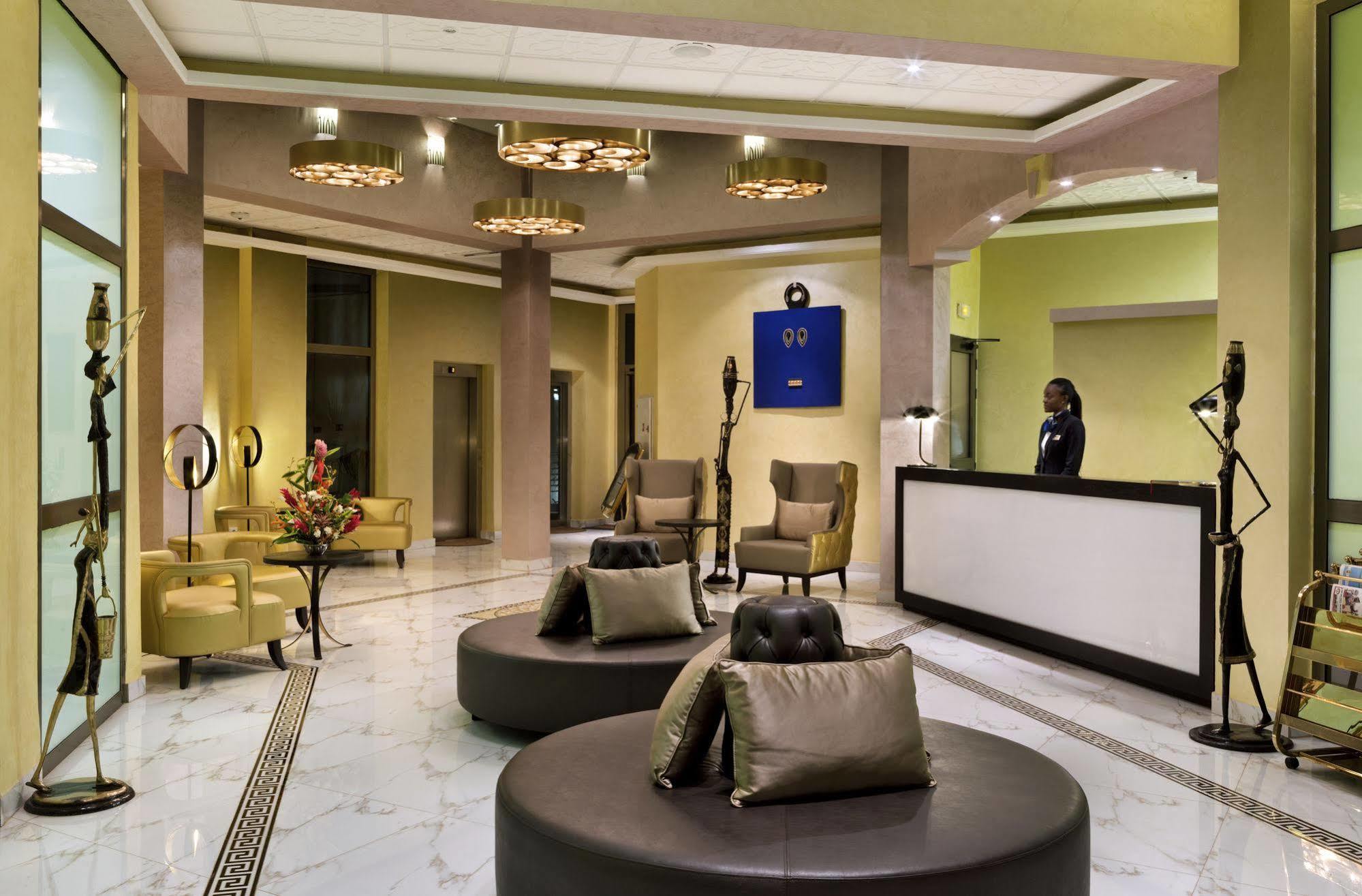 Bravia Hotel Уаґадуґу Екстер'єр фото